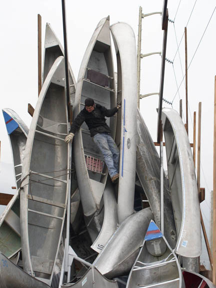 Canoe Wave Canoe Wave